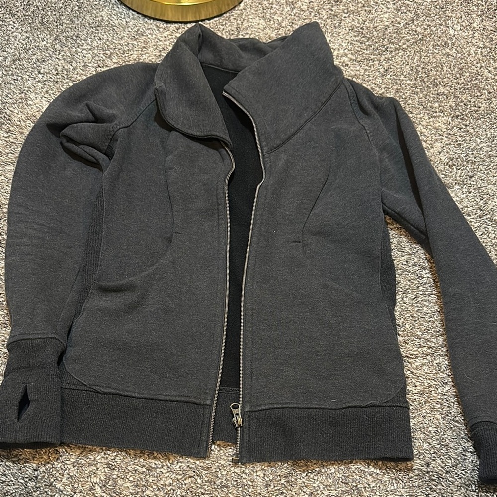 Lululemon Women's Dark Grey Jacket Size 4